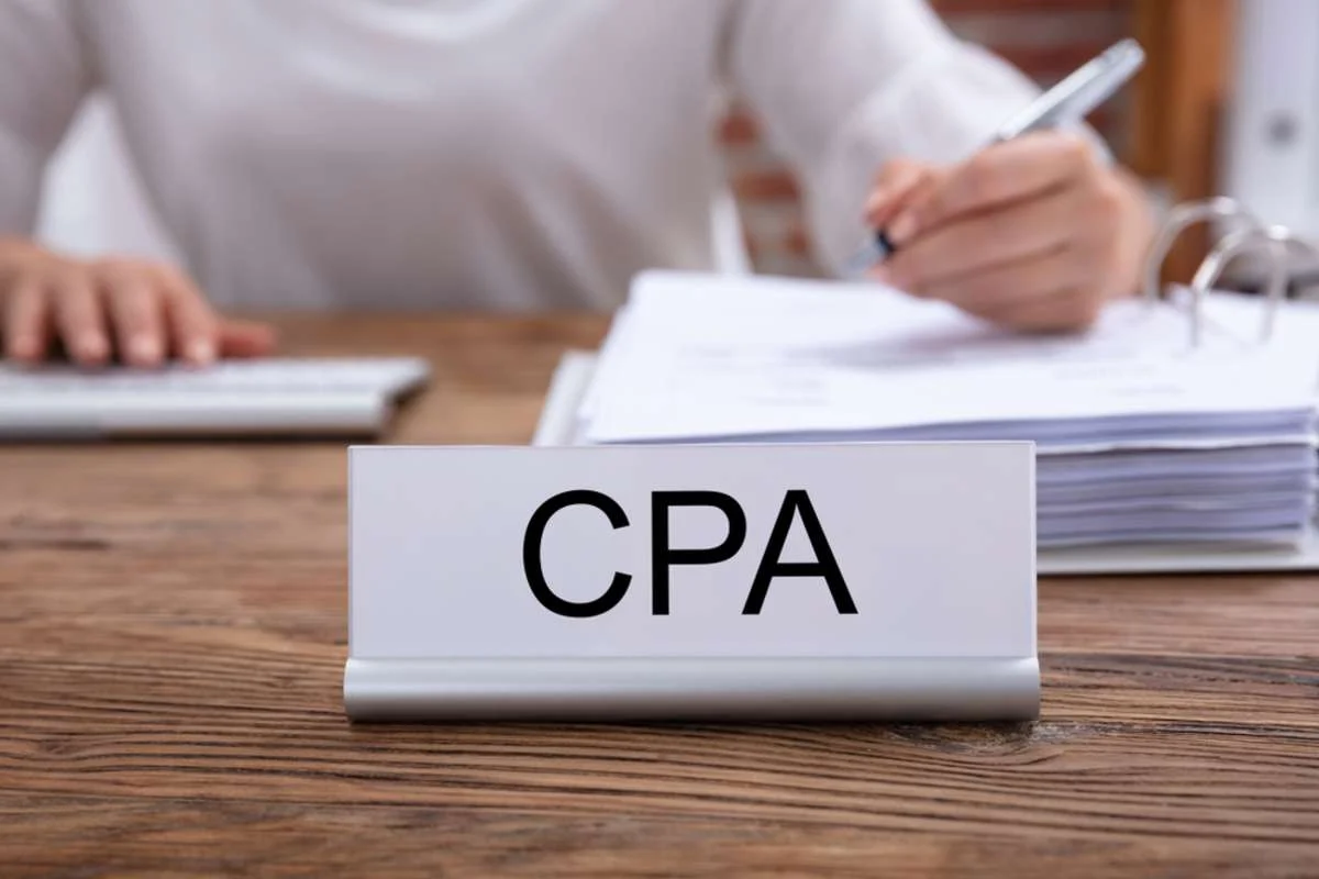 Why Should a Real Estate Agent Hire a CPA?