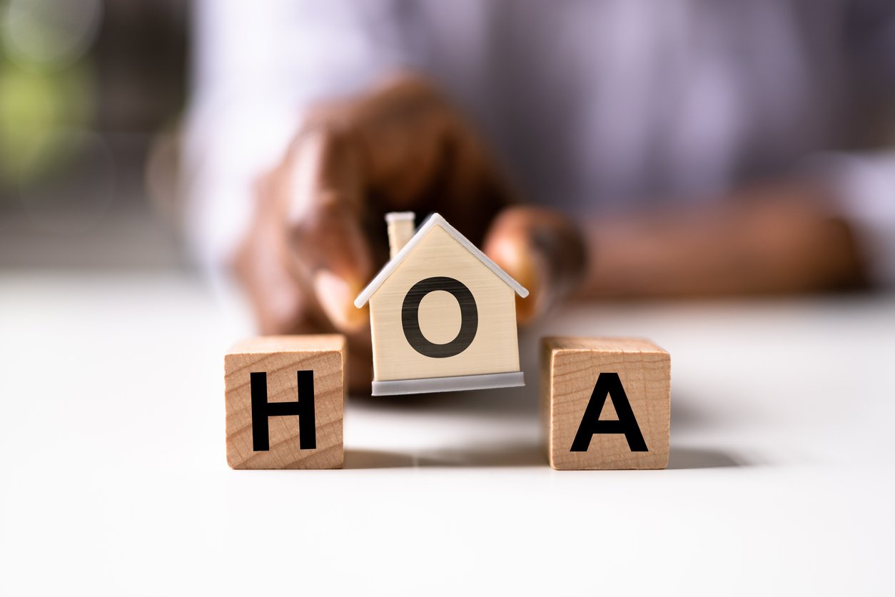 Overview of HOA Accounting: Roles, Responsibilities, and Best Practices